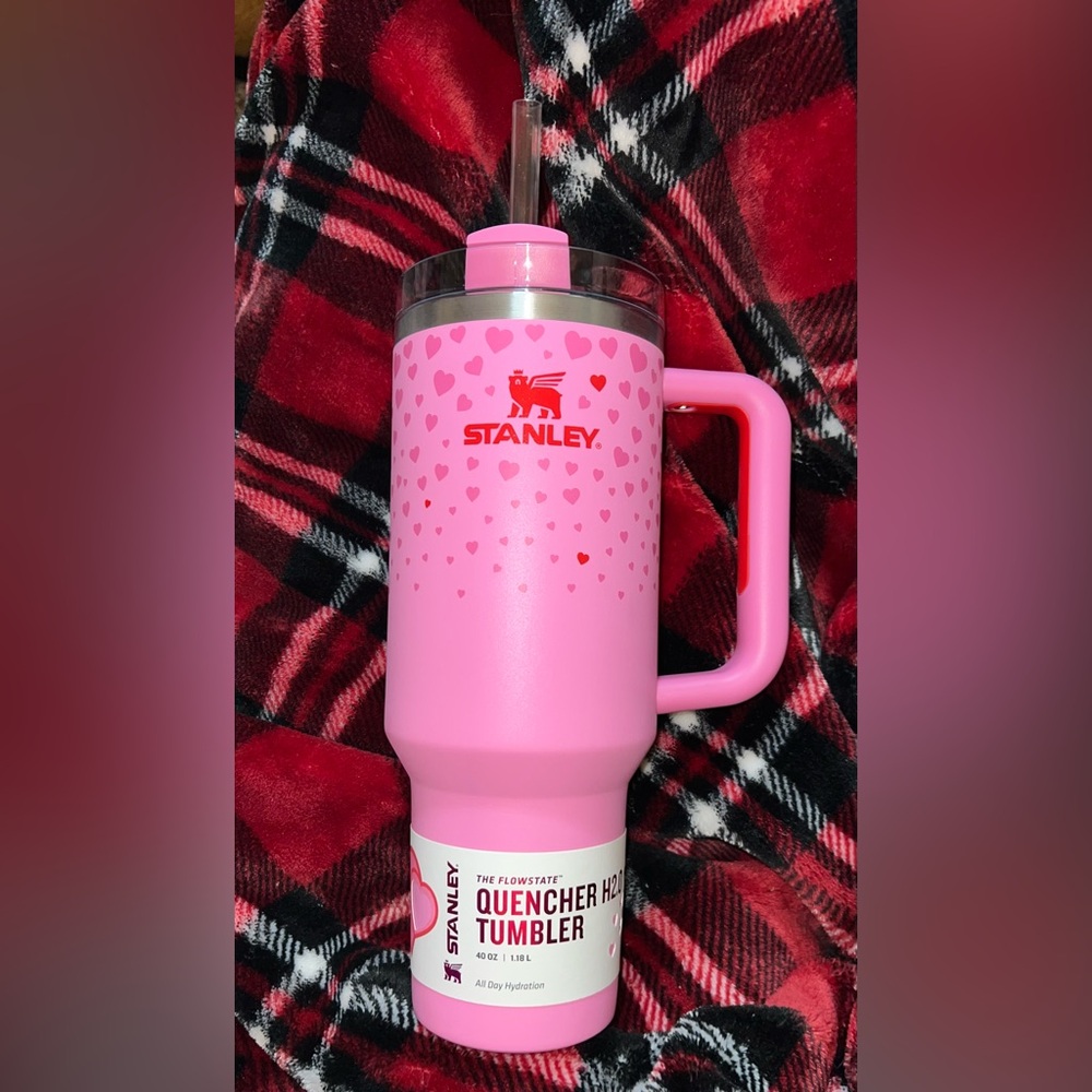 Stanley Target Valentines Pink 2025 Hearts 40oz Quencher Tumbler